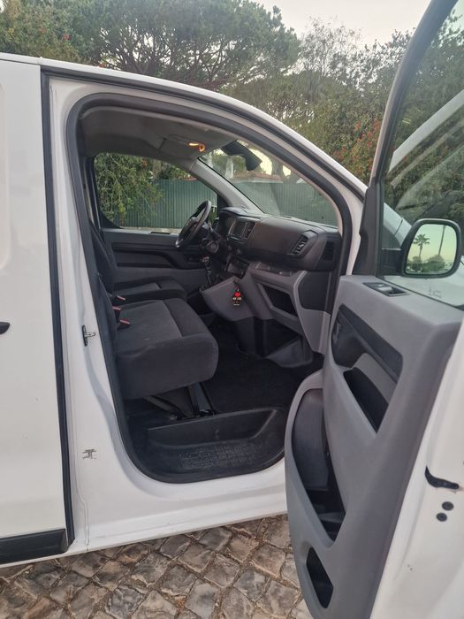 Fiat Scudo 1.5 L diesel  120 CV  de 2022 com 60000km   , IVA dedutível