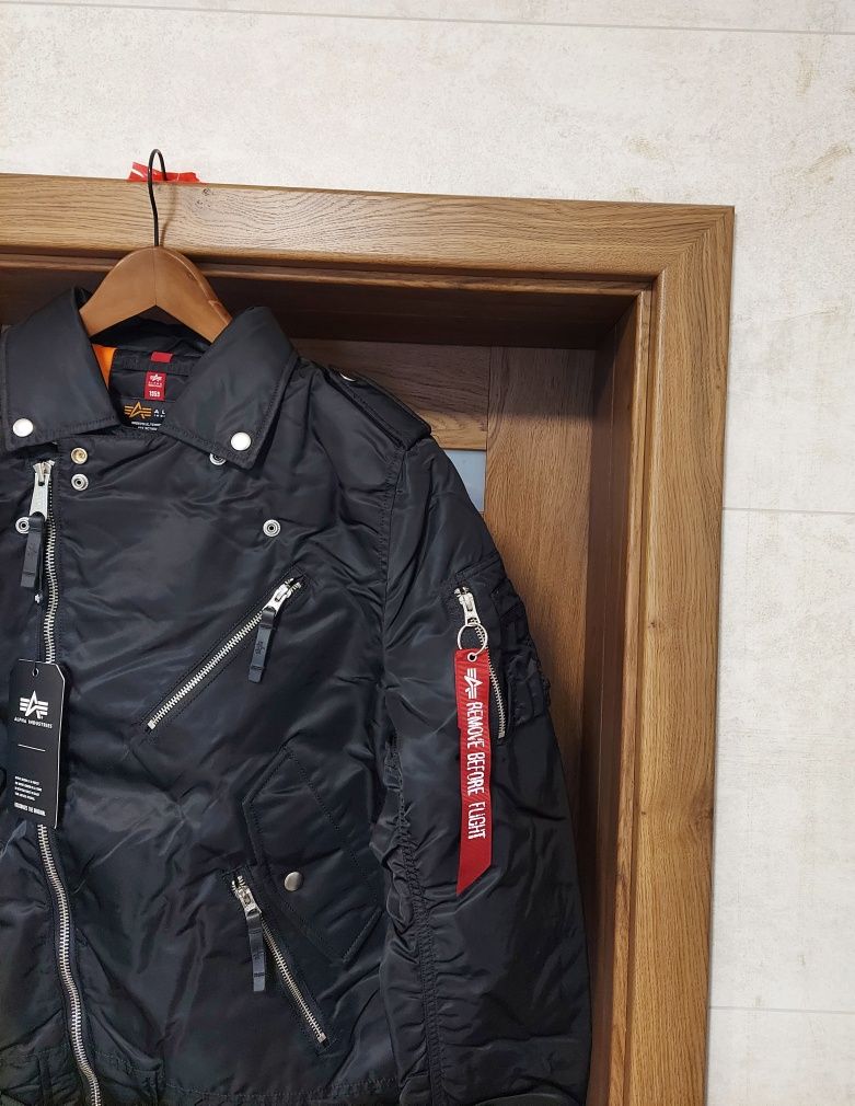 Kurtka czarna Alpha Industries Outlaw rozmiar L