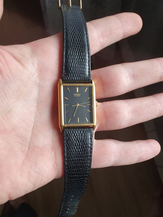 vintage Seiko Tank quartz