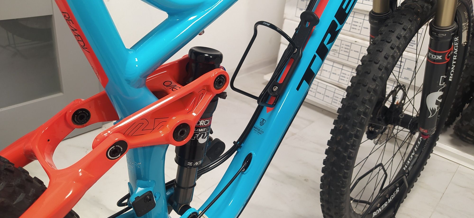 Trek Remedy 9 nie Scott cube