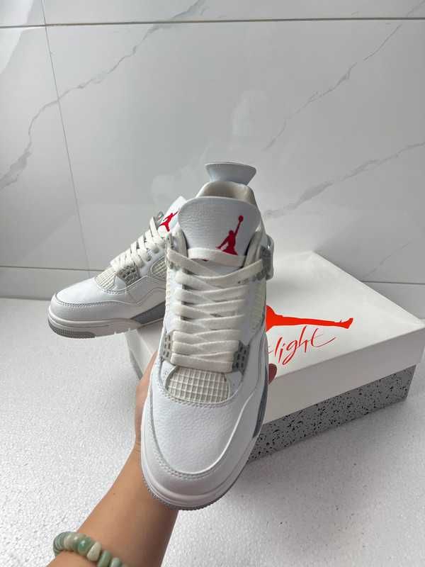 Jordan 4 Retro White Oreo