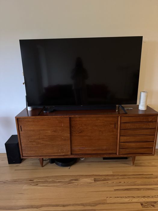 Cadeiras e mesa de jantar