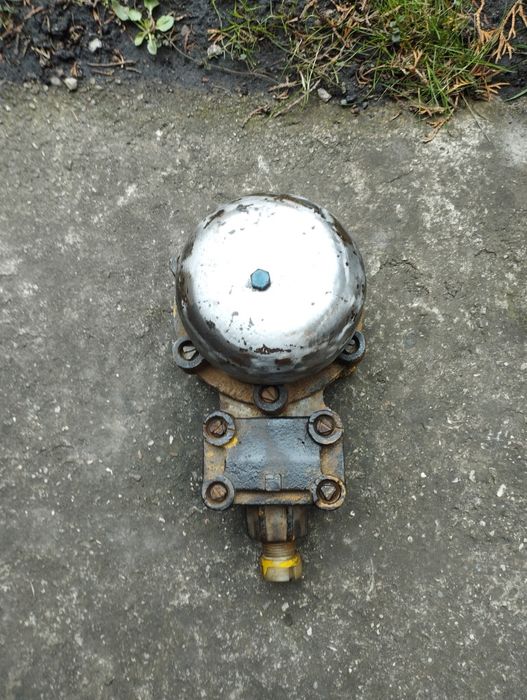 Dzwonek elektryczny stary