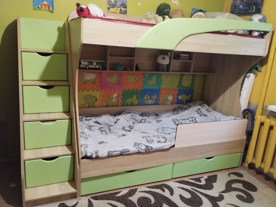 Ліжко двухярусне з шухлядками