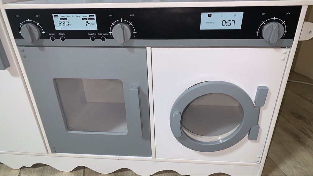 Дерев’яна дитяча кухня AVKO “Модена”