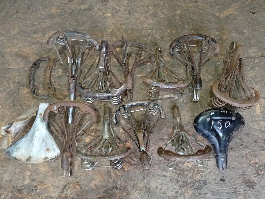 Сідло ХВЗ. Чохол, шкіра ХВЗ .Седло велосипедное. Пружина велосипеда ХВ