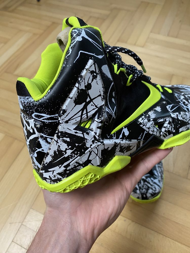 Nike Lebron 11 Graffiti