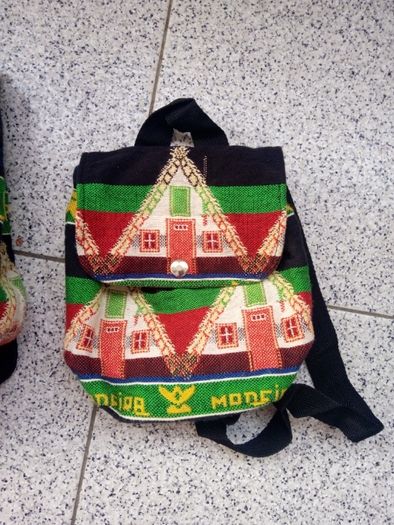 Conjunto de Mochilas da Ilha da Madeira