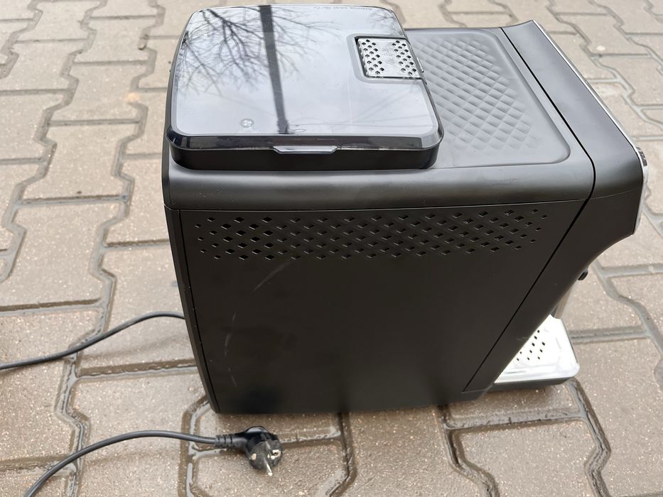 Кавомашина Philips LatteGo EP2220 2020 рік Обслужена