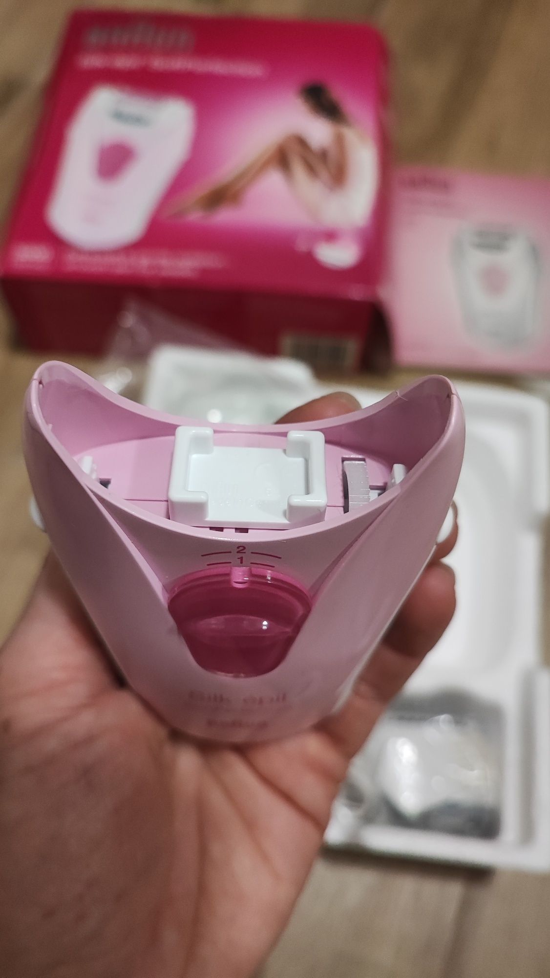 Depilator różowy BRAUN Silk èpil