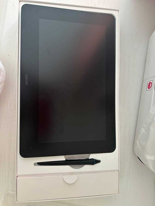 Планшет Wacom Cintiq Pro 13