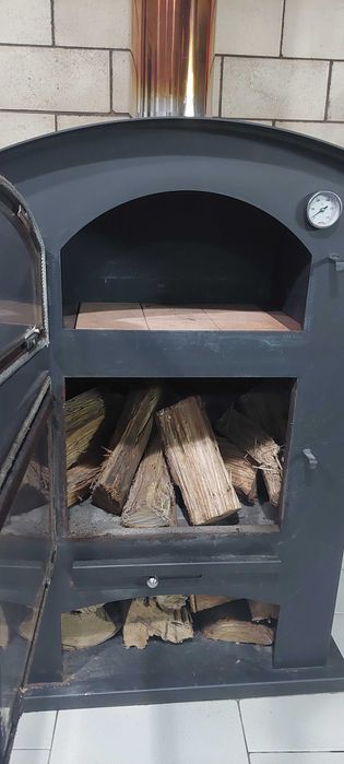 Salamandra a Lenha Com Forno