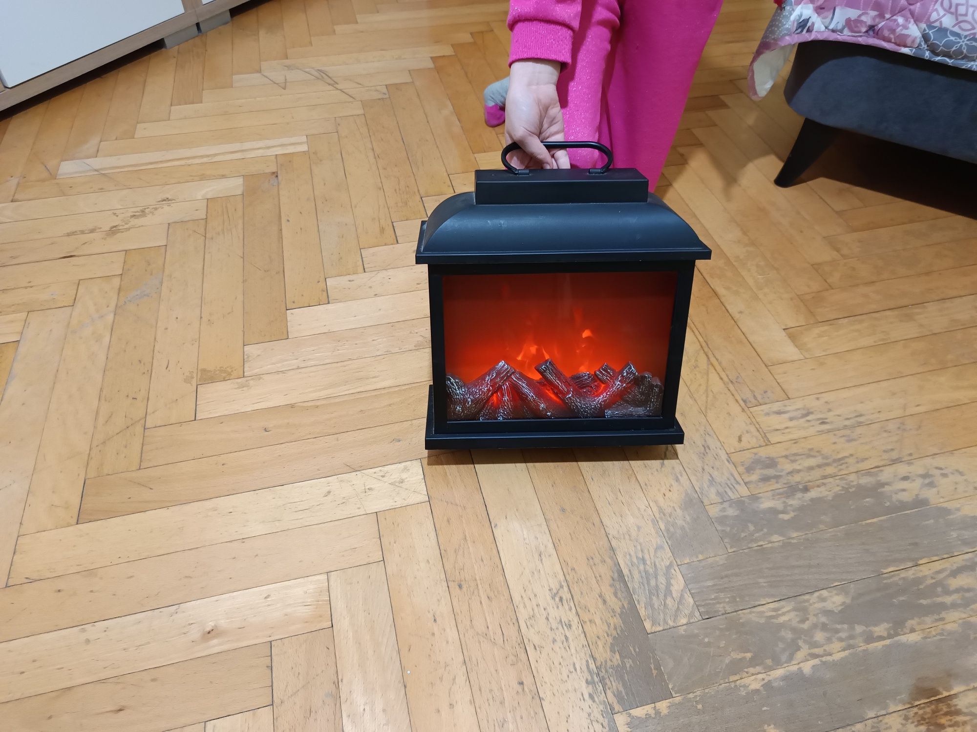 Kominek na baterie