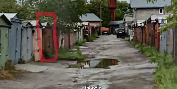 Гараж металевий.