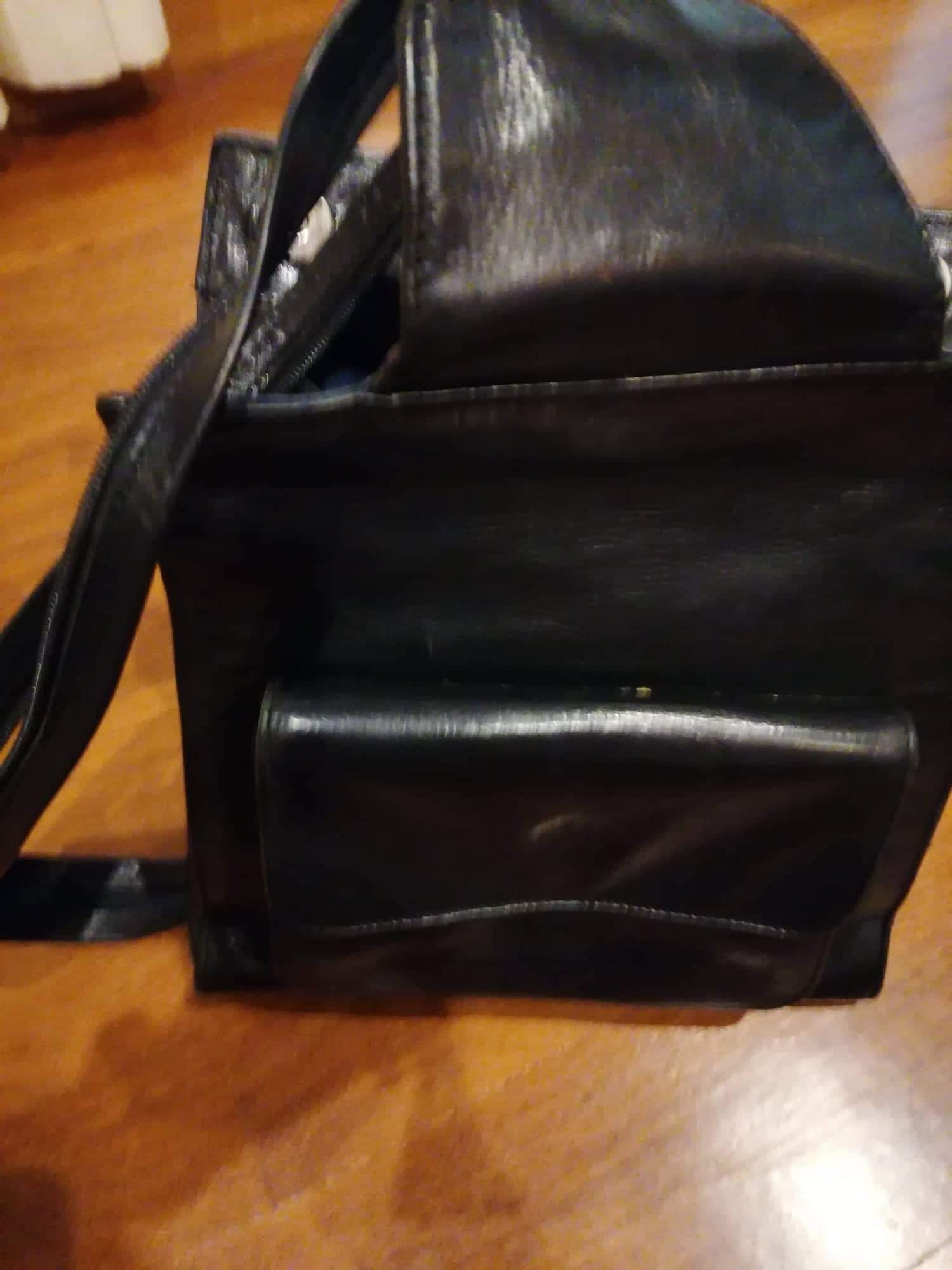 Mochila em pele genuína