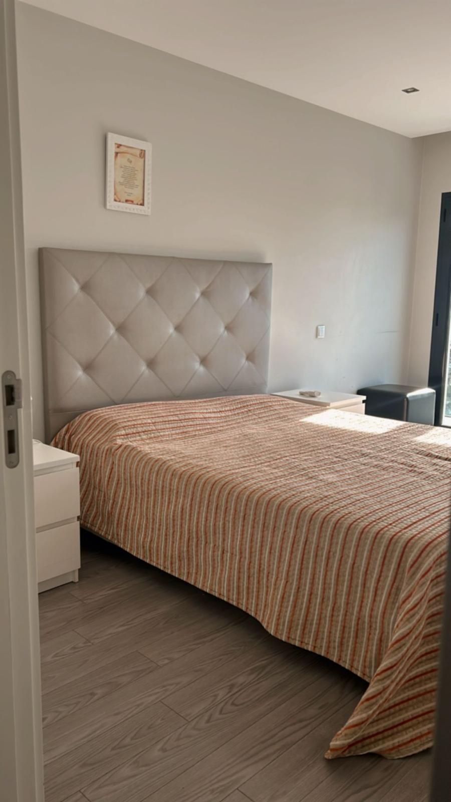 Quarto Mobilado bem localizado