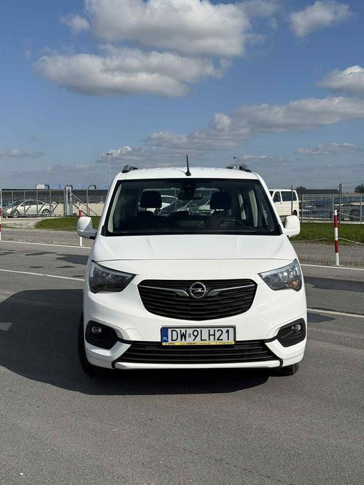 Opel Combo life salon Polska Berlingo Rifter Proace 1.5 CDTI 2020/2021