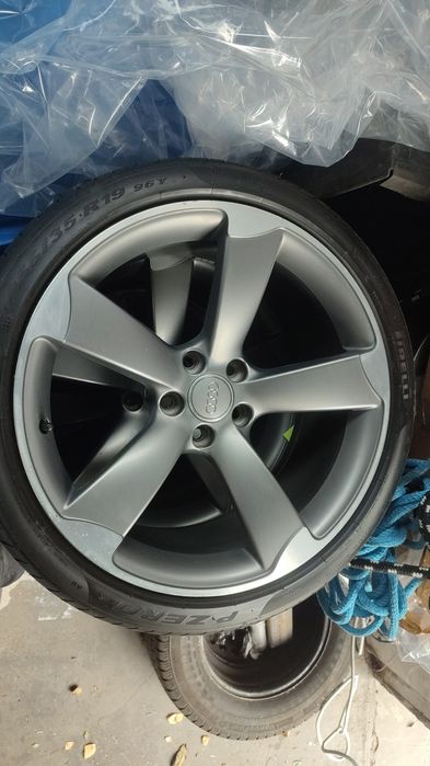 Felgi 19" OEM Audi Rotor 19" ET33 9J Opony Pirelli P ZERO