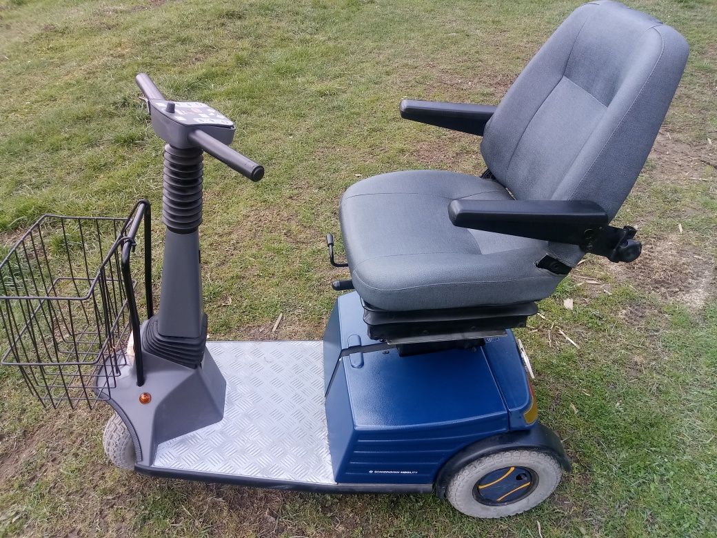 Wózek elektryczny dla seniorów