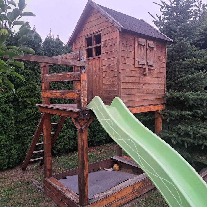 Domek dla dzieci - do remontu