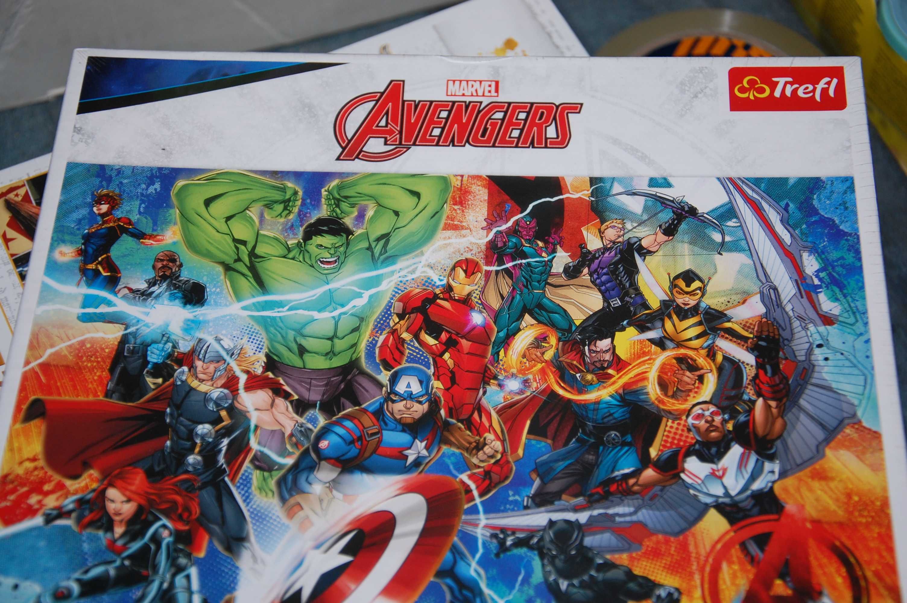 nowe puzzle AVENGERS  1000elementow