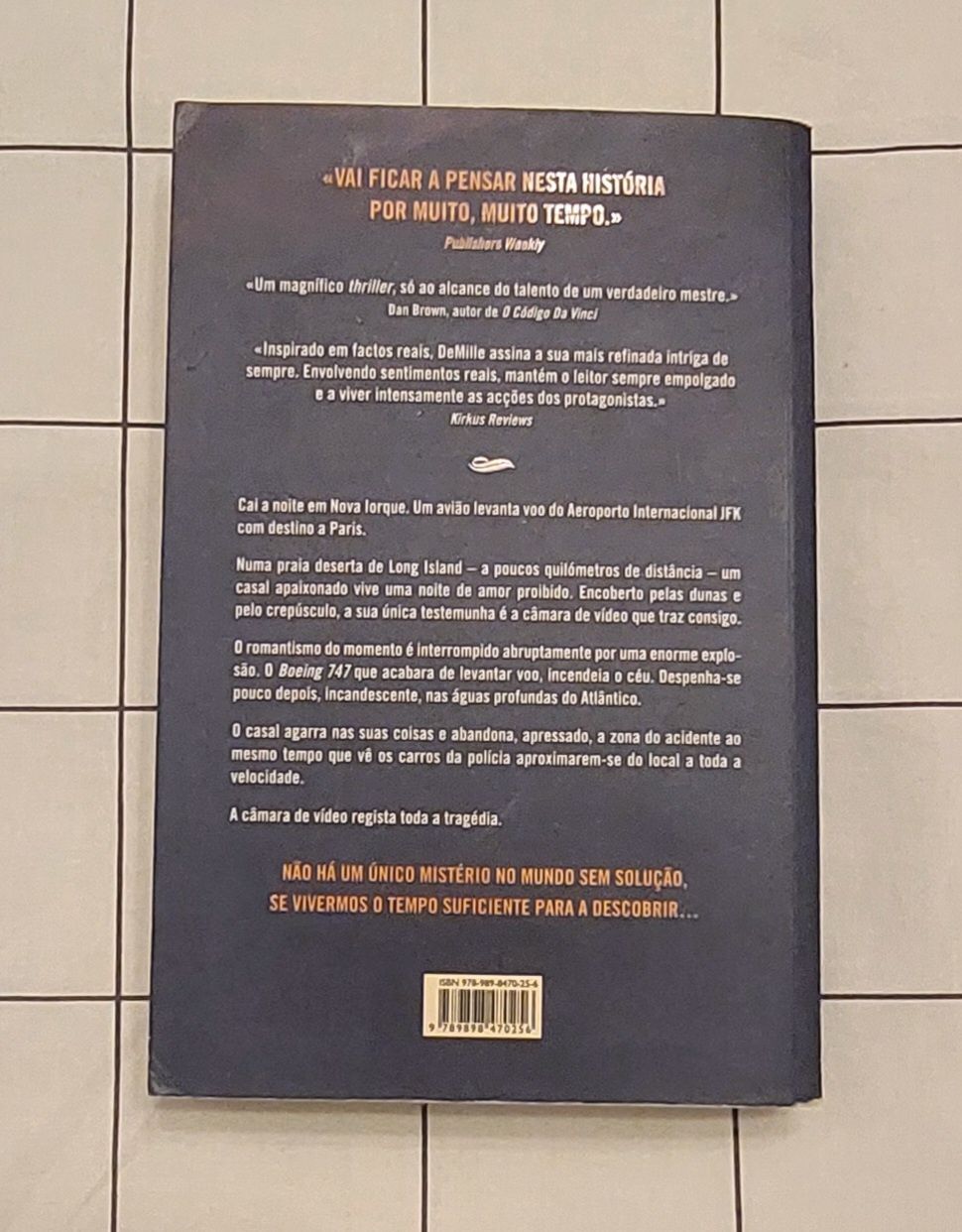 Portes grátis.      (Oferta 25% - 2° livro)