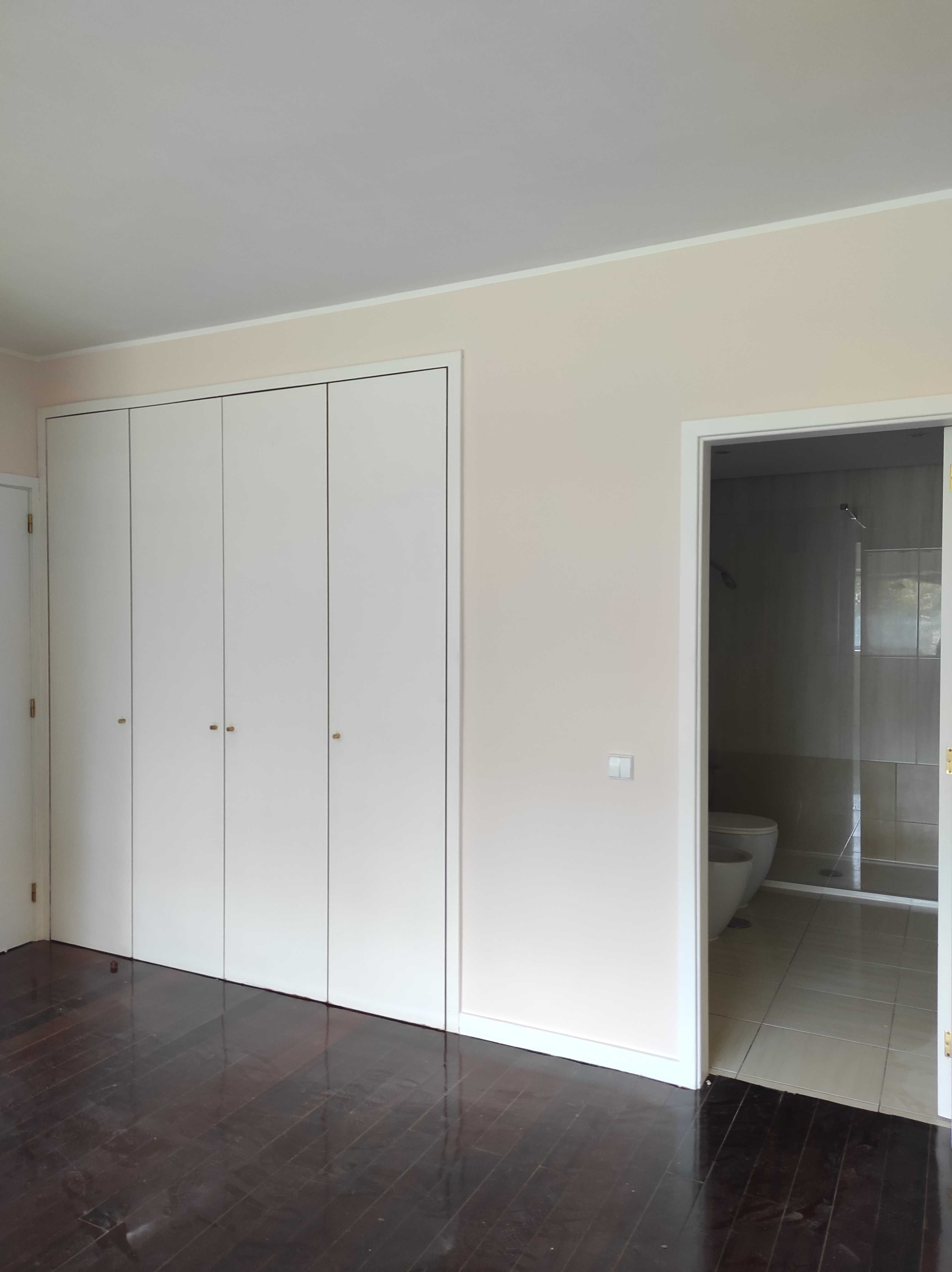 Arrenda apartamento T3 Costa junto ao parque da cidade