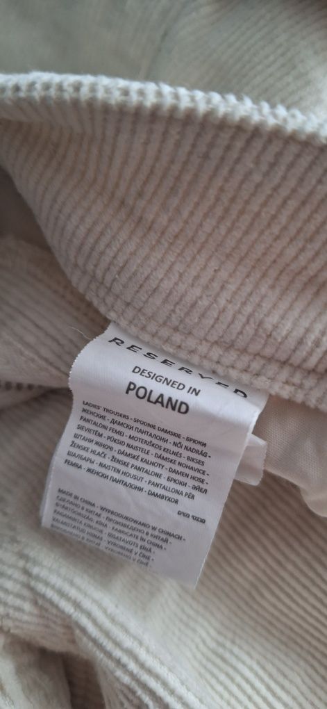 Spodnie sztruksowe Reserved rozmiar M