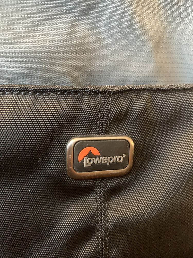 Mala de portatil Lowe Pro