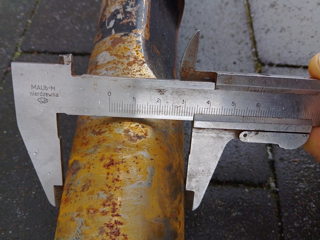 Grot młota hydraulicznego koparka