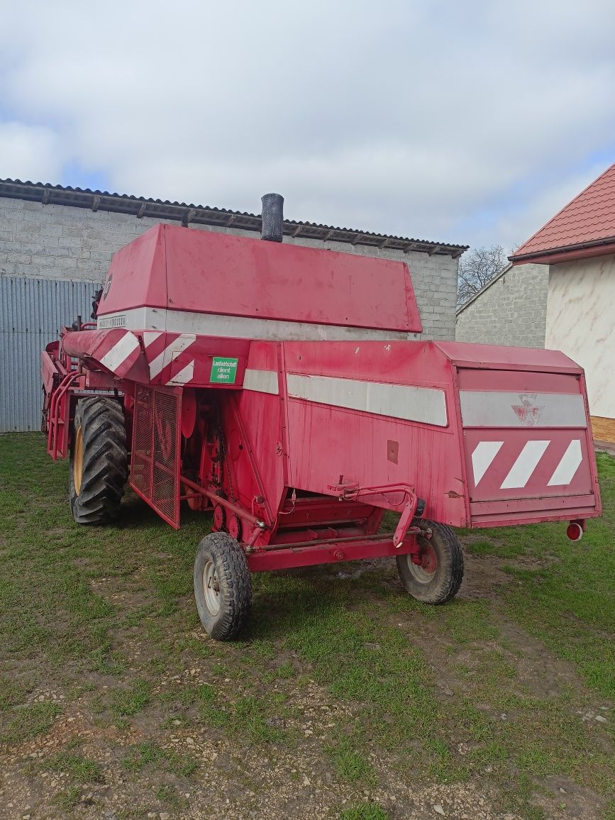 Massey Ferguson 187 MF 186 kombajn zbożowy