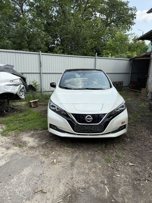 Разборка nissan leaf ze1 перламутр