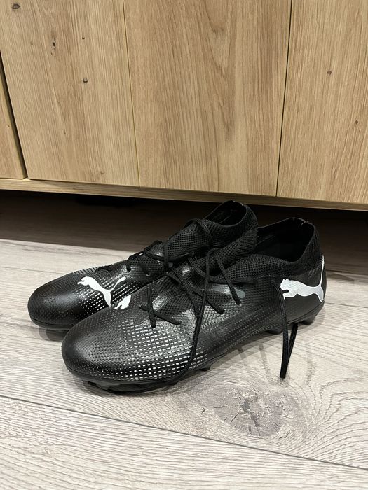 Korki piłkarskie rozmiar stan bardzo dobry