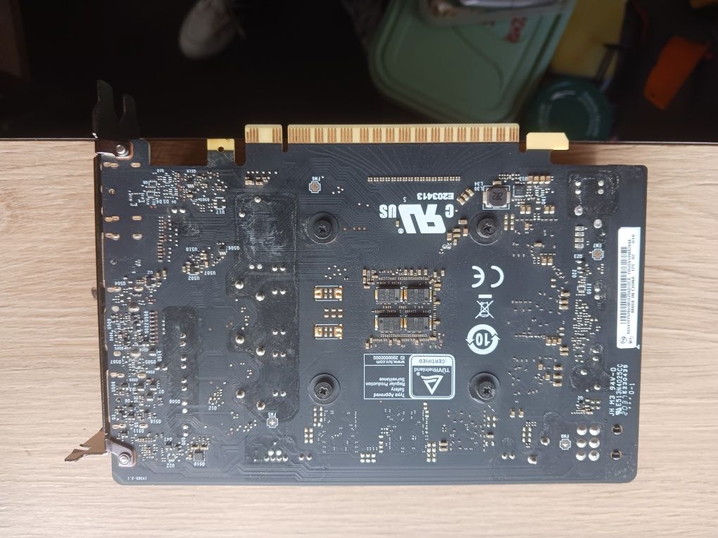 Placa Gráfica GTX 1650 SUPER