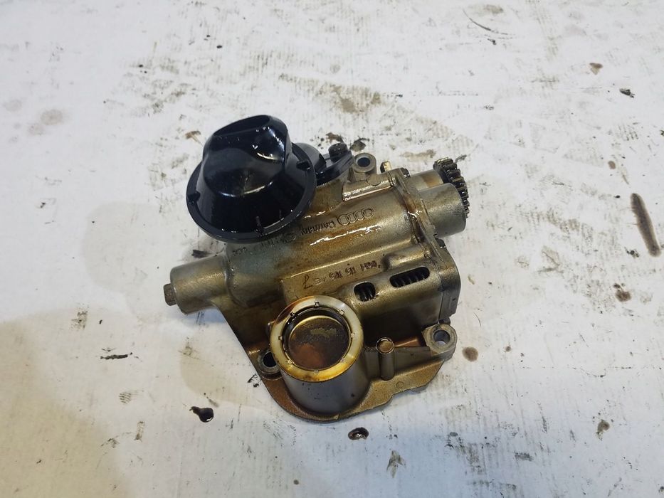 POMPA OLEJU AUDI A4 B8 1.8 TFSI 06H115105AC