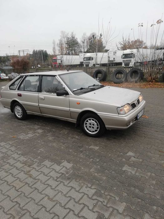 Polonez Caro 1,6