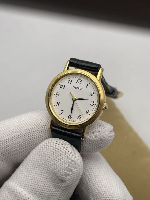 Годинник Seiko 1F21 - 0C00 24мм
