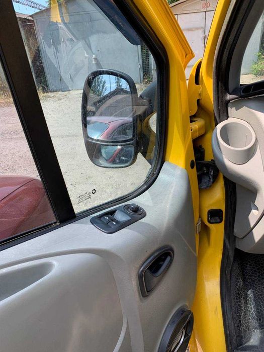 Продам Опель виваро