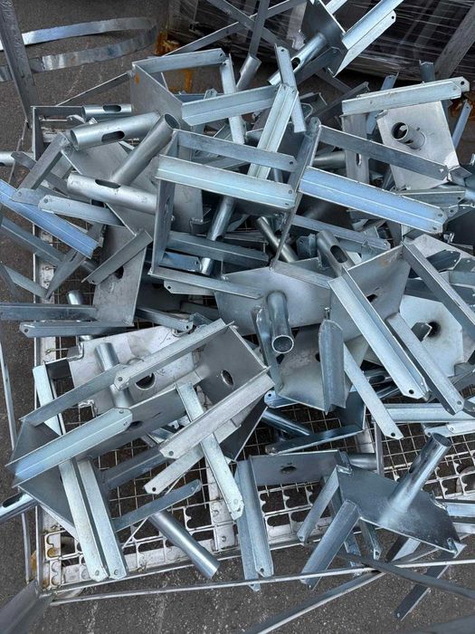 Stemple Dźwigary Sklejki Korony Żabki Podpory Szalunek Ścienny Stopa