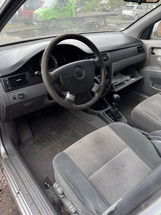 В повний розбір Daewoo Gentra Ravon, Джентра Равон