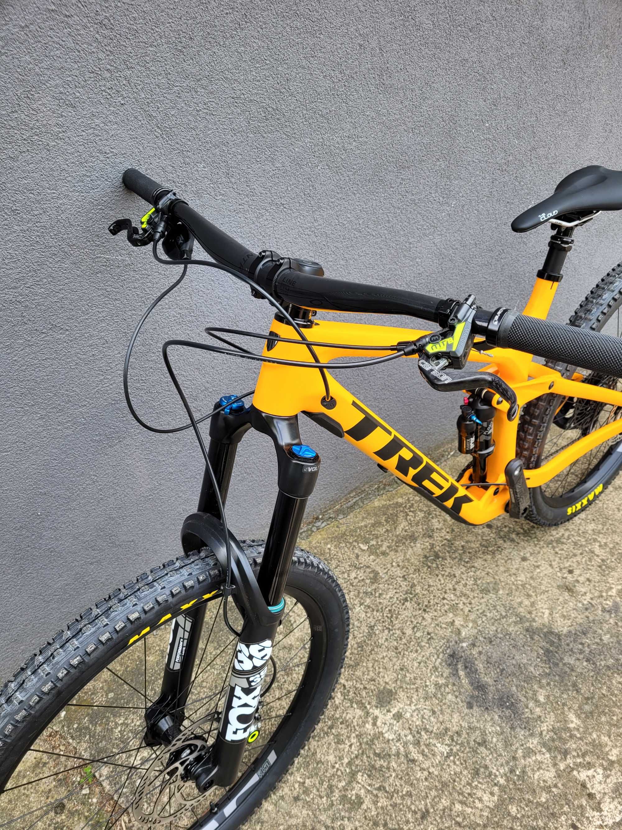 Trek Remedy 9.8 ,L,27.5,karbon,Nowy