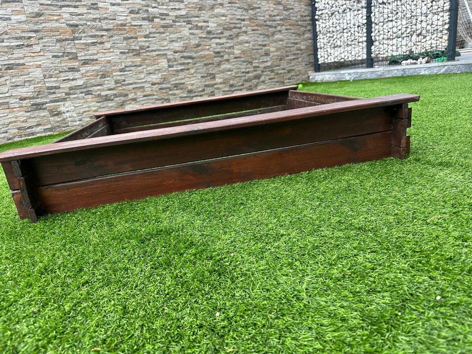 caixa de areia para crianças, em madeira