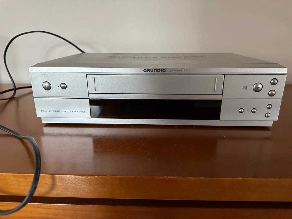 Magnetowid VHS Grundig VIVANCE GV 3205 VPS Darmowa dostawa