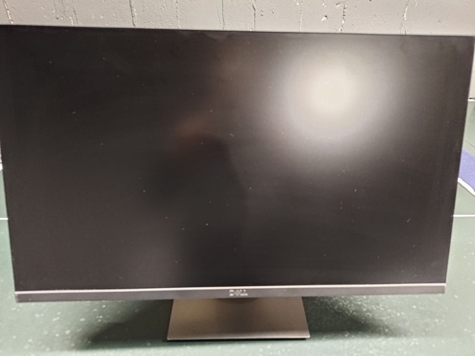 Monitor Dell P2419H 23,8 FHD LED/IPS PIVOT stan idealny