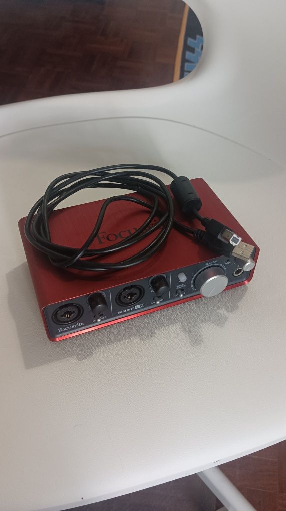 Focusrite Scarlett 2i2