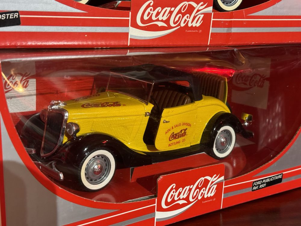 Carro coca-cola 1:18