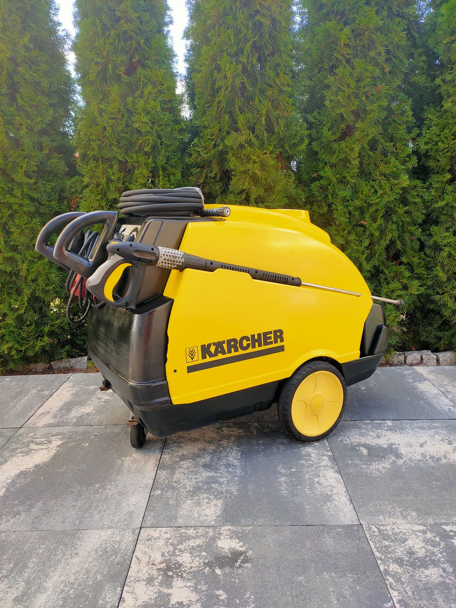 Myjka ciśnieniowa gorącowodna KARCHER HDS 895 M eco