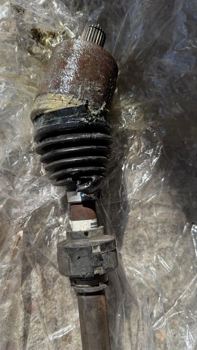 Під відновлення передня права піввісь, подушка руля, арка Ford Mach-e