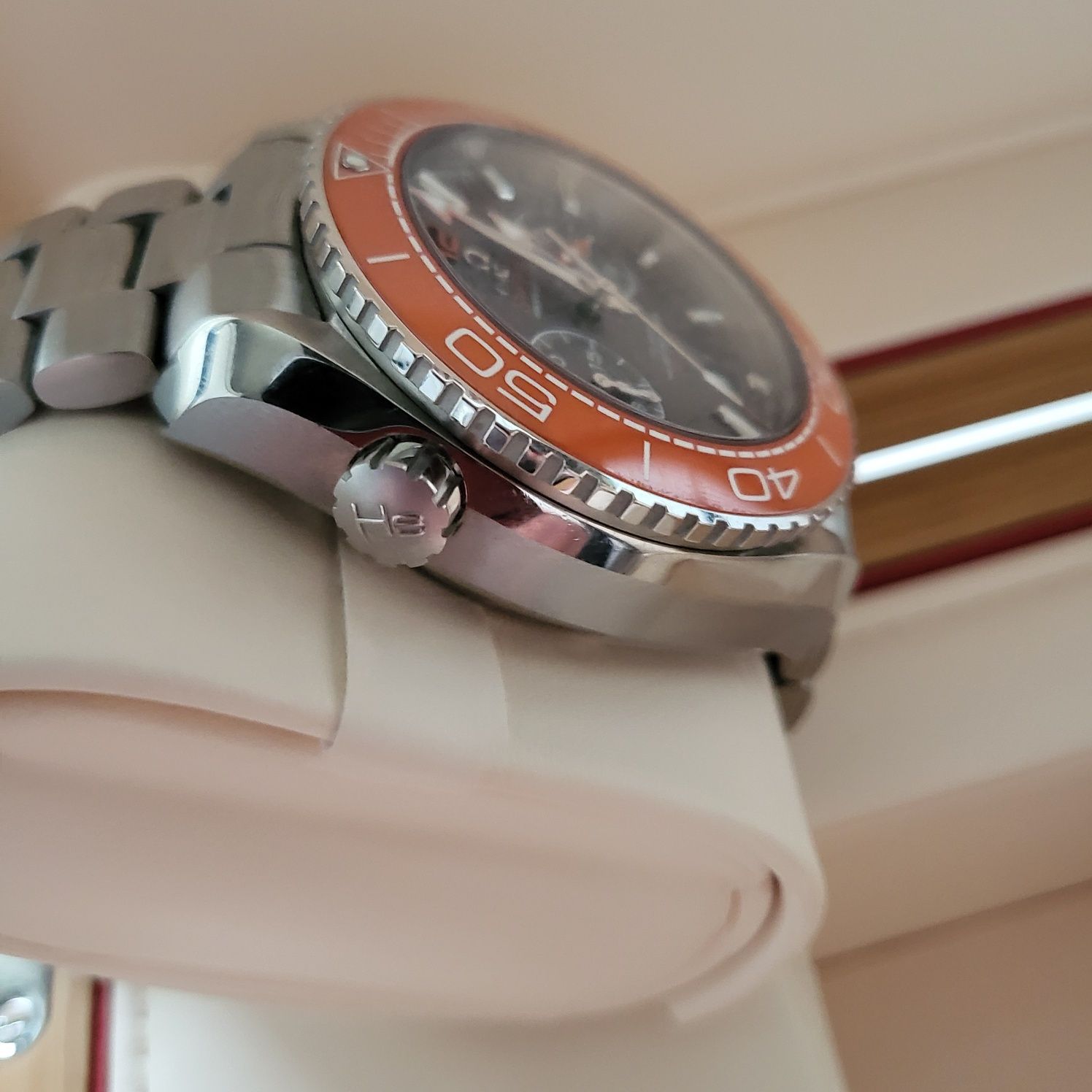 OMEGA  Seamaster Planet OCEAN..