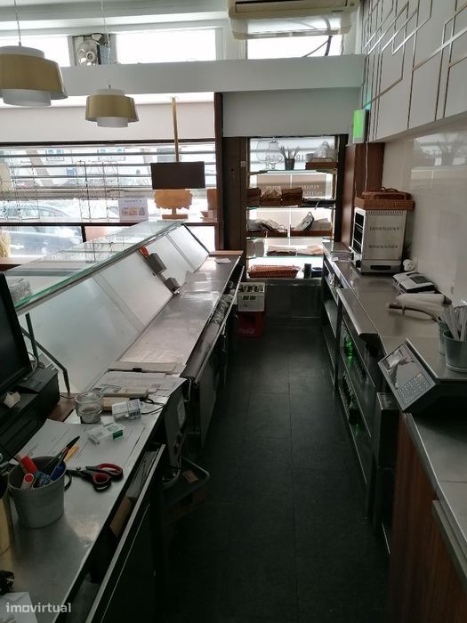 Trespasse Pastelaria Av. Novas com renda de 550€ mensais